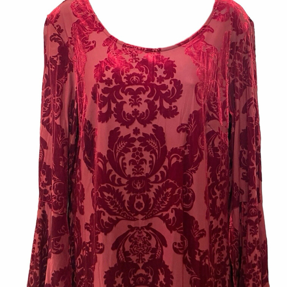 NWT Signature by Robbie Bee Womens XL Sheath Dress Red Velvet Split Bell Sleeve - Picture 4 of 16